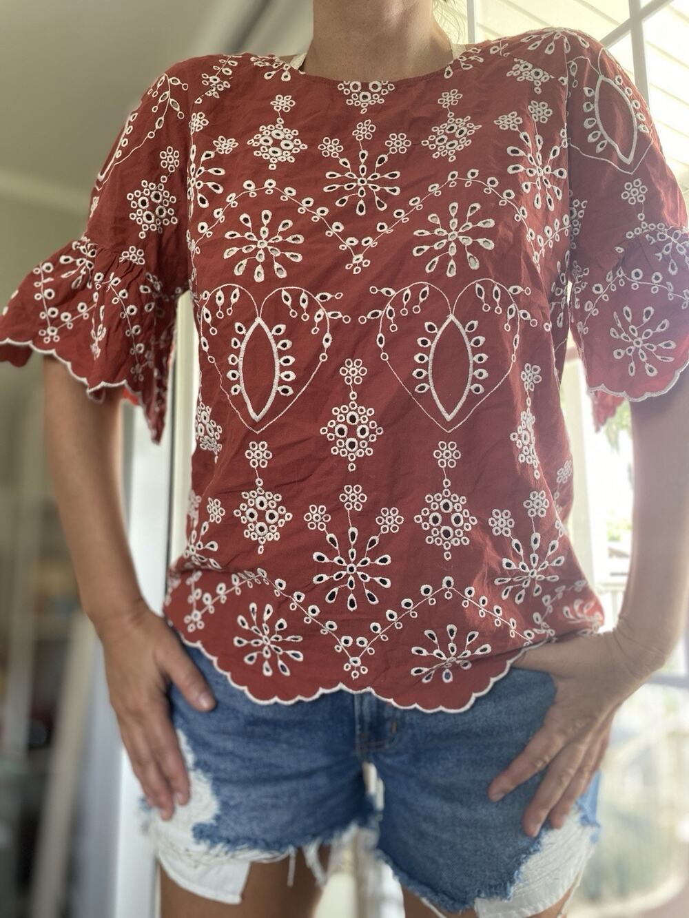 GIVEN KALE Top White Burn Orange Embroidered Eyelet Hippie Boho Short Sleeve M
